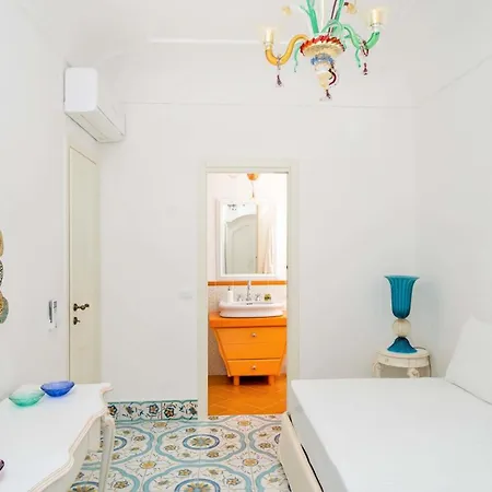 Beautiful In With Kitchen