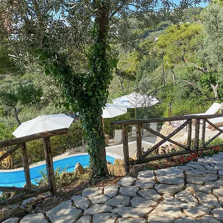 Holiday home Lovely In *